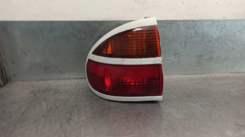 Rear lamp lh F9QF7 7700420122 de Renault Laguna i (b56_, 556_) 1997-2001 con 1 km