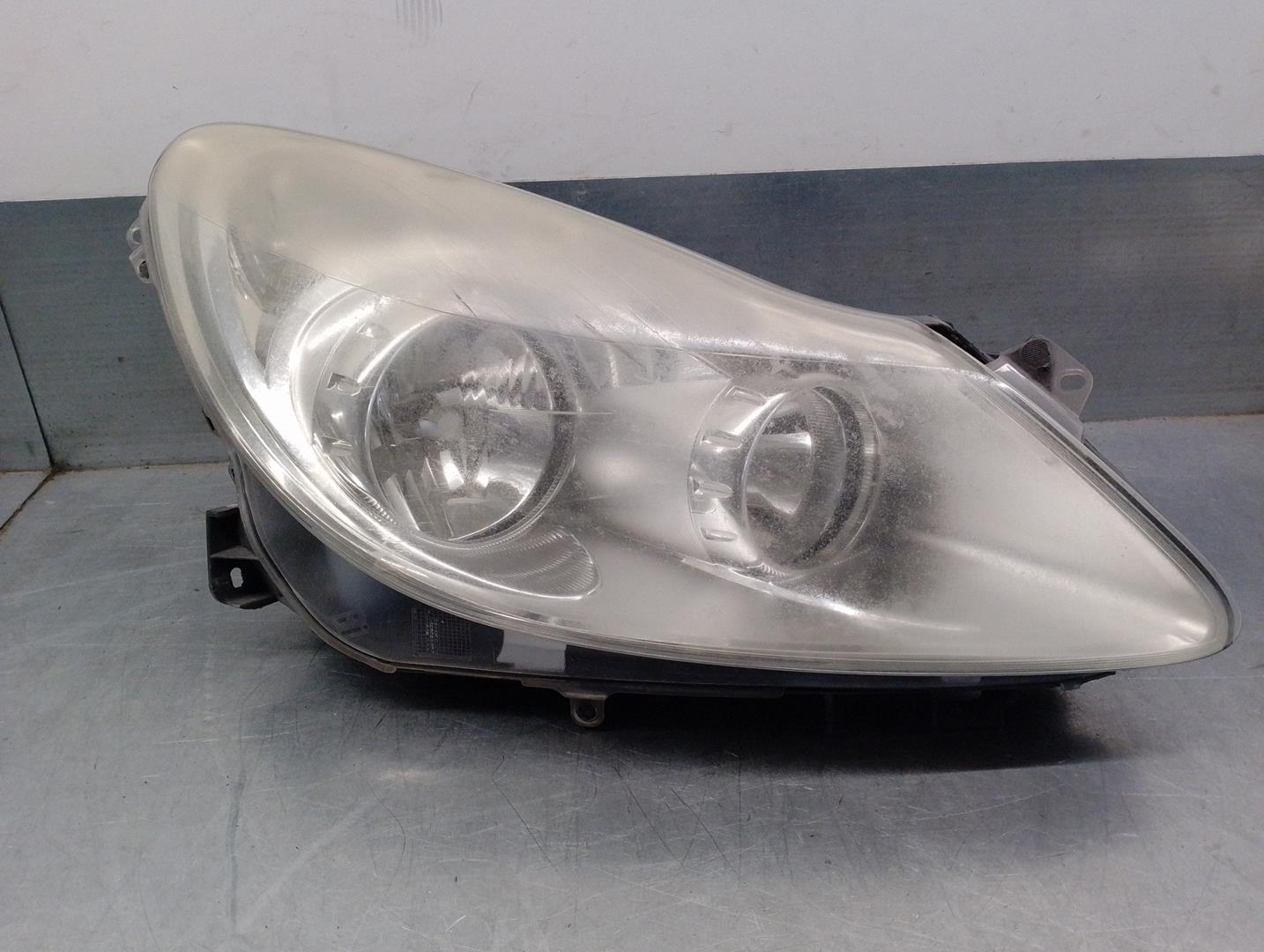 OPEL Corsa D (2006-2020) Front Right Headlight 13186382,89313300,5PUERTAS 23757030