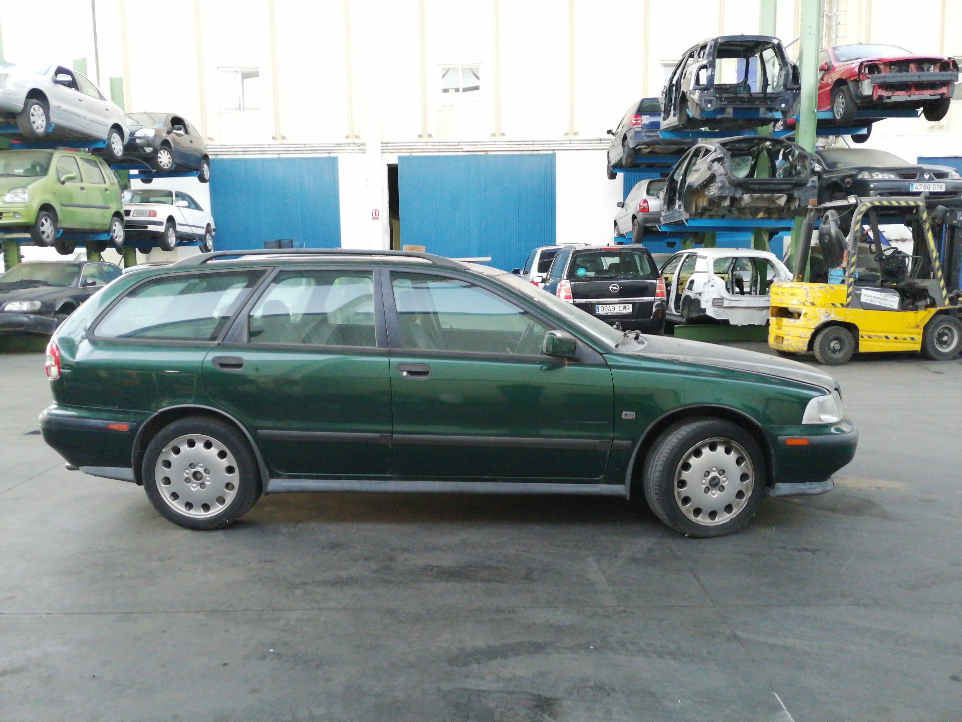 AUDI V40 1 generation (1996-2004) Передняя правая дверь VERDE,5PUERTAS,30632667+ 19737933