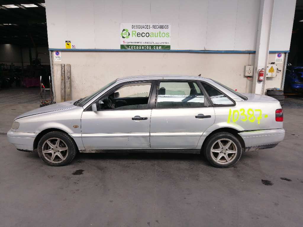 VOLKSWAGEN Passat B5 (1996-2005) Oikean puolen siipipeili 6PINES 19672026