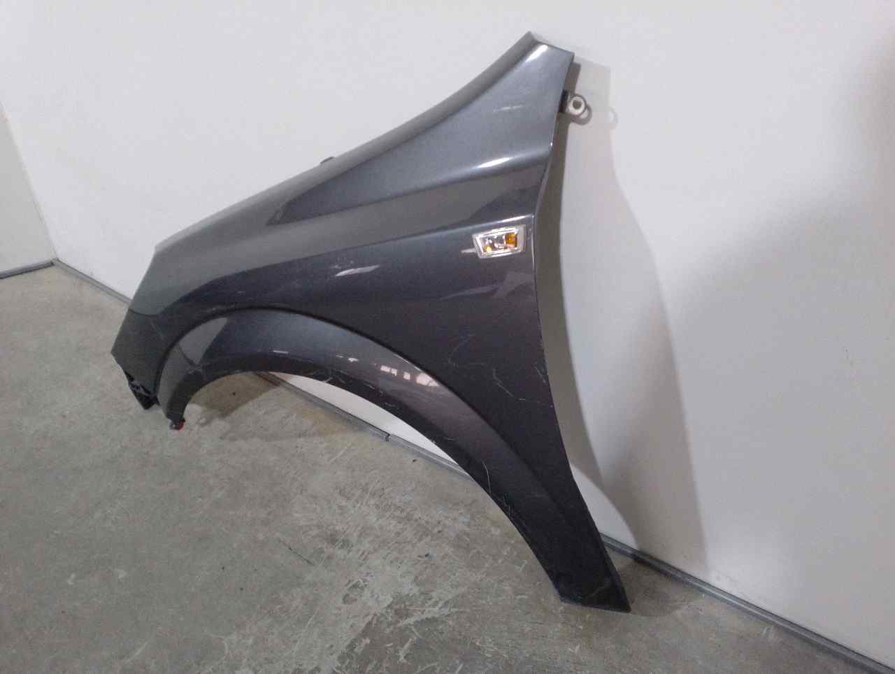 OPEL Astra J (2009-2020) Front Left Fender 6101339, GRIS 19897365