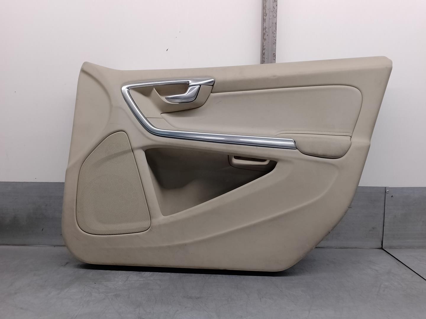 VOLVO V60 1 generation (2010-2020) Front Right Door Panel 8635860, 5PUERTAS 24201223