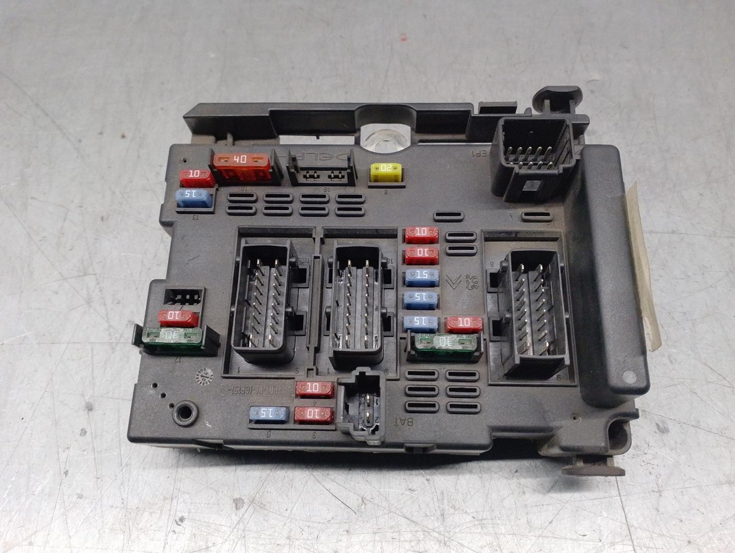 PEUGEOT 307 1 generation (2001-2008) Fuse Box 9650664080, 44439549, DELPHI 24207406