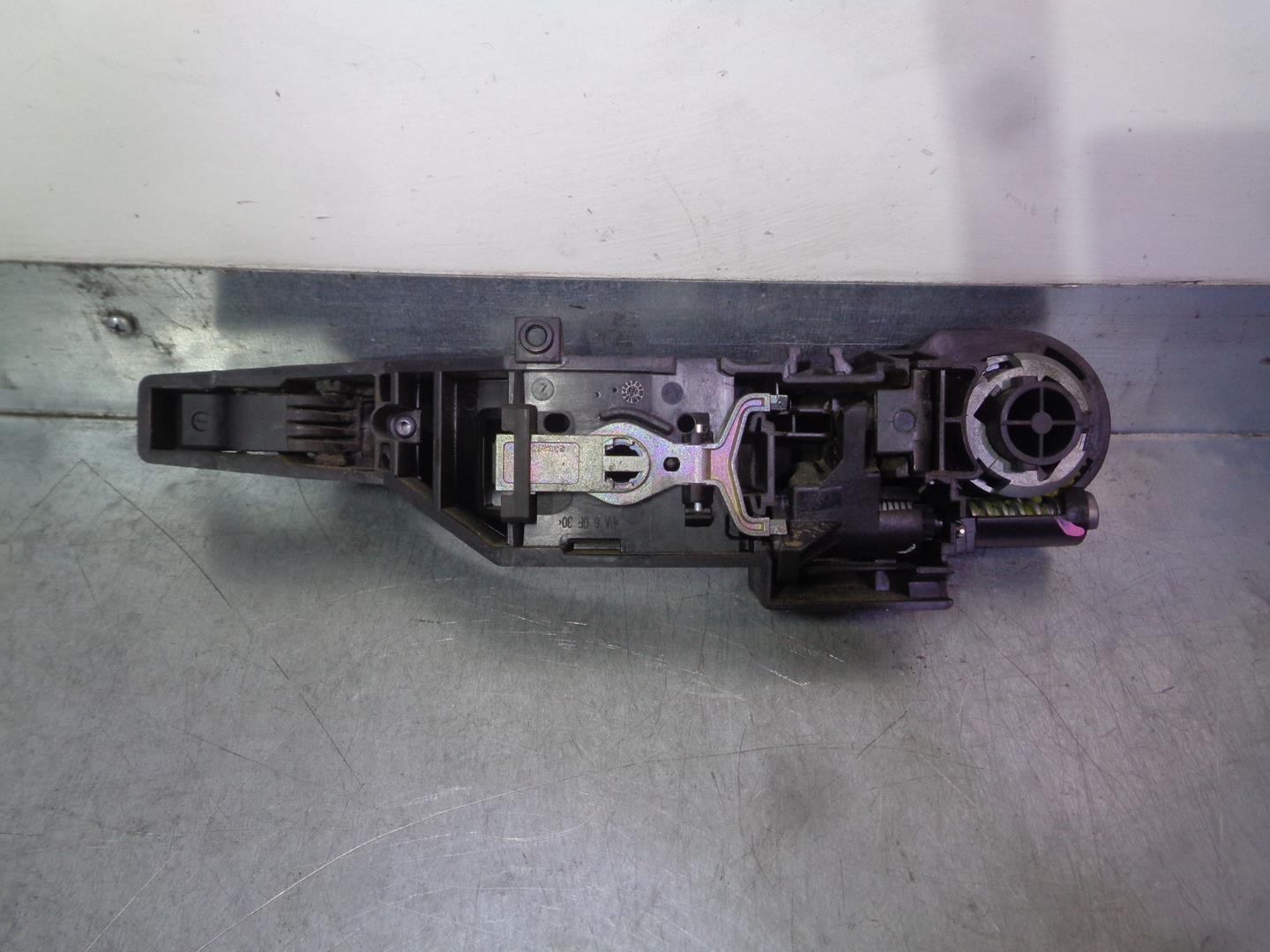 HYUNDAI Veloster 1 generation (2011-2016) Front Right Door Exterior Handle 8200497590, 5PUERTAS 23888851