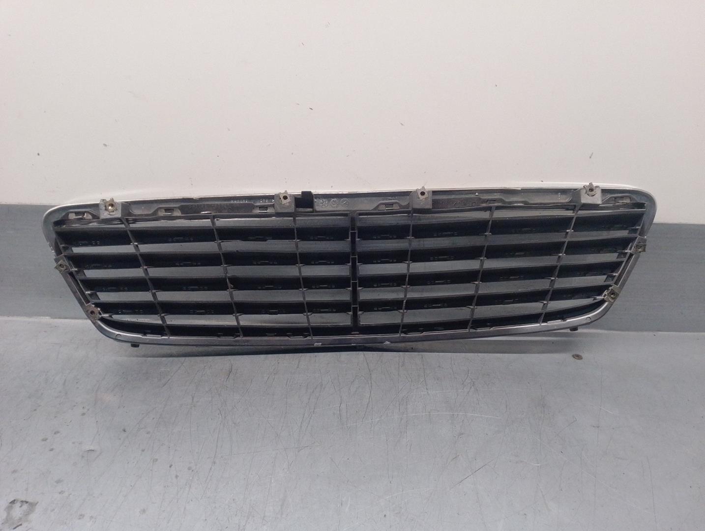 MERCEDES-BENZ C-Class W203/S203/CL203 (2000-2008) Radiator Grille A2038800183 22778363