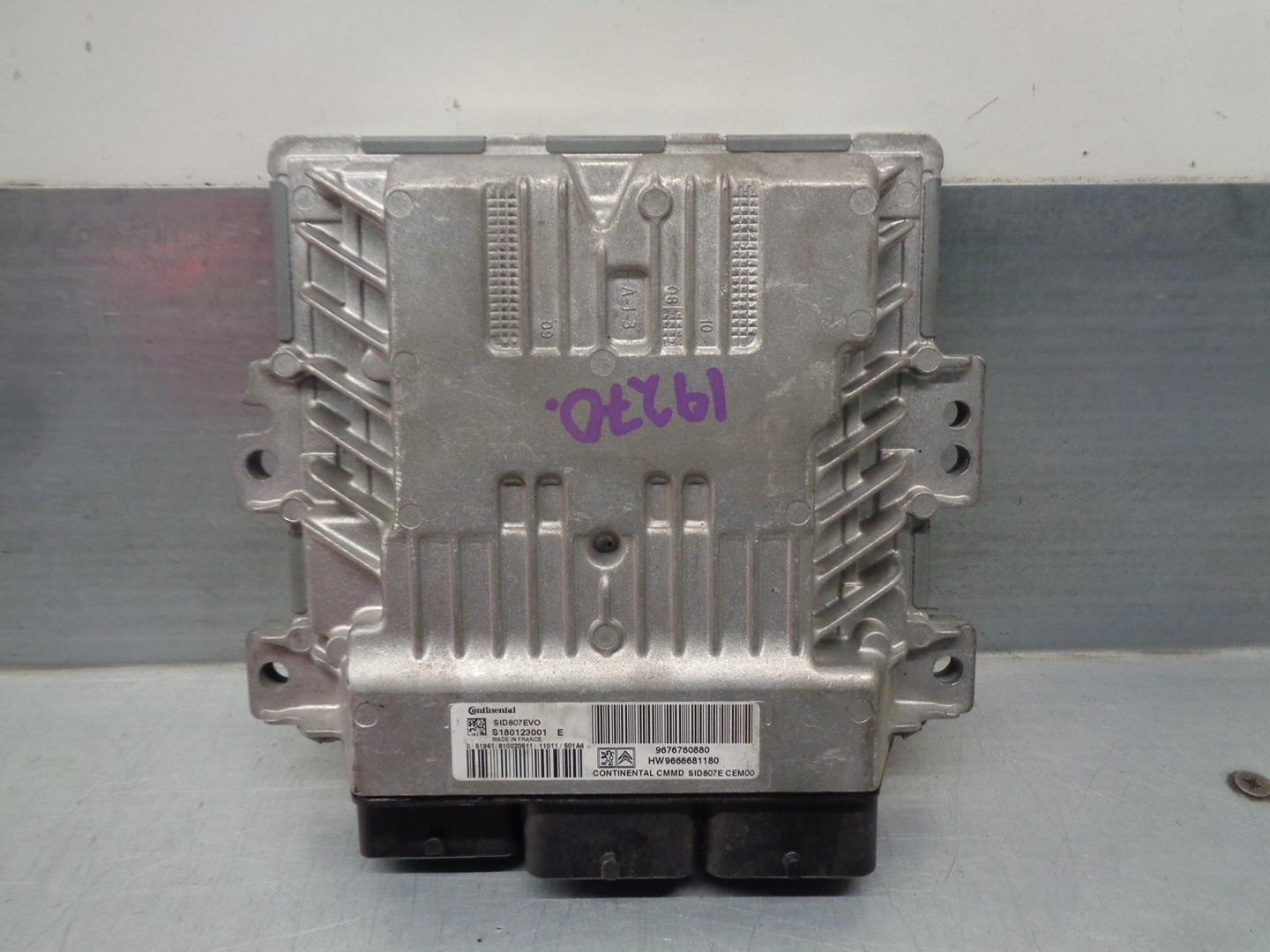 PEUGEOT 508 1 generation (2010-2020) Engine Control Unit ECU 9676760880, S180123001, CONTINENITAL 24185395