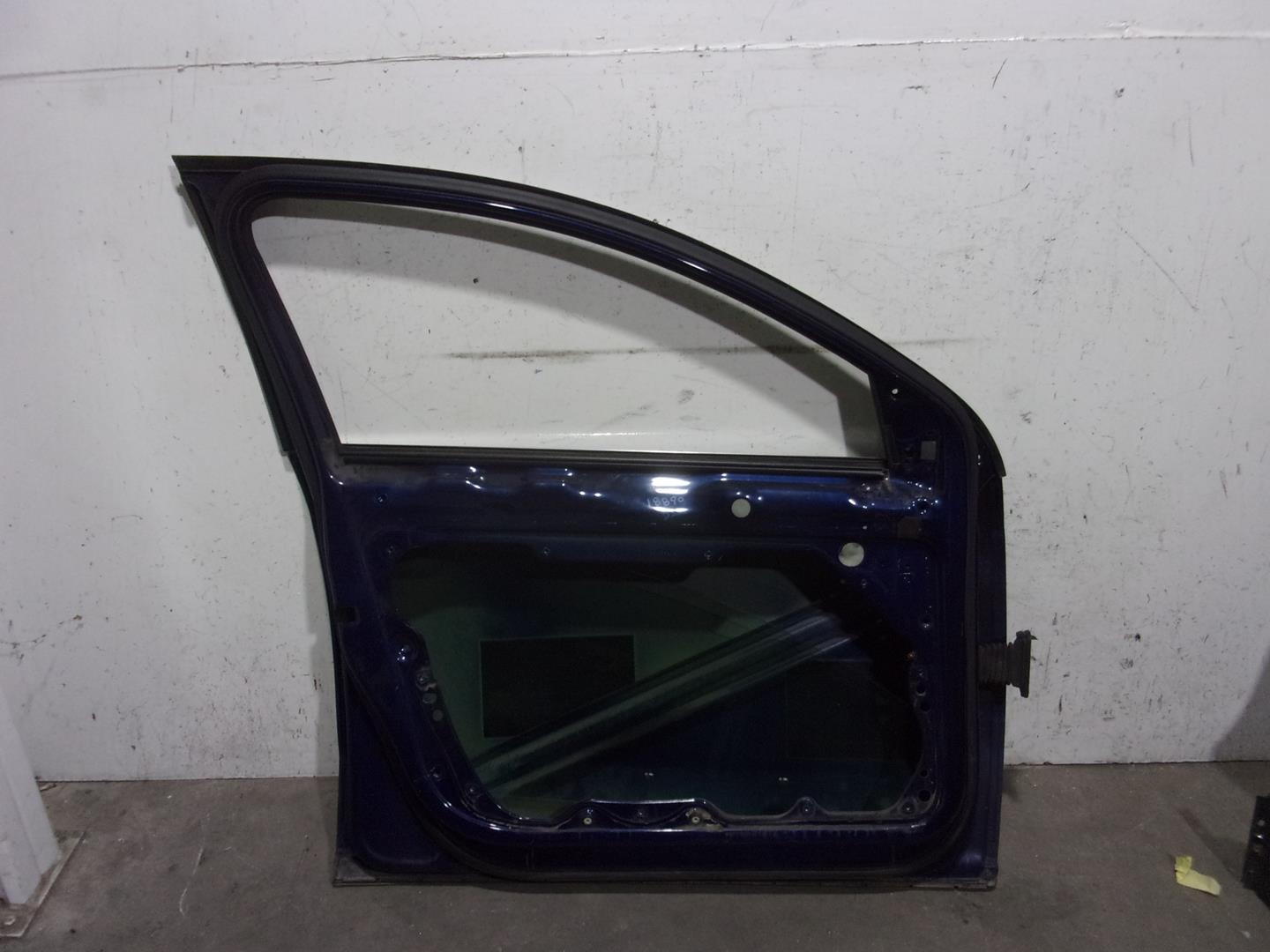 VOLKSWAGEN Passat B6 (2005-2010) Porte avant gauche AZUL, 4PUERTAS, 3C4831055J 21729571