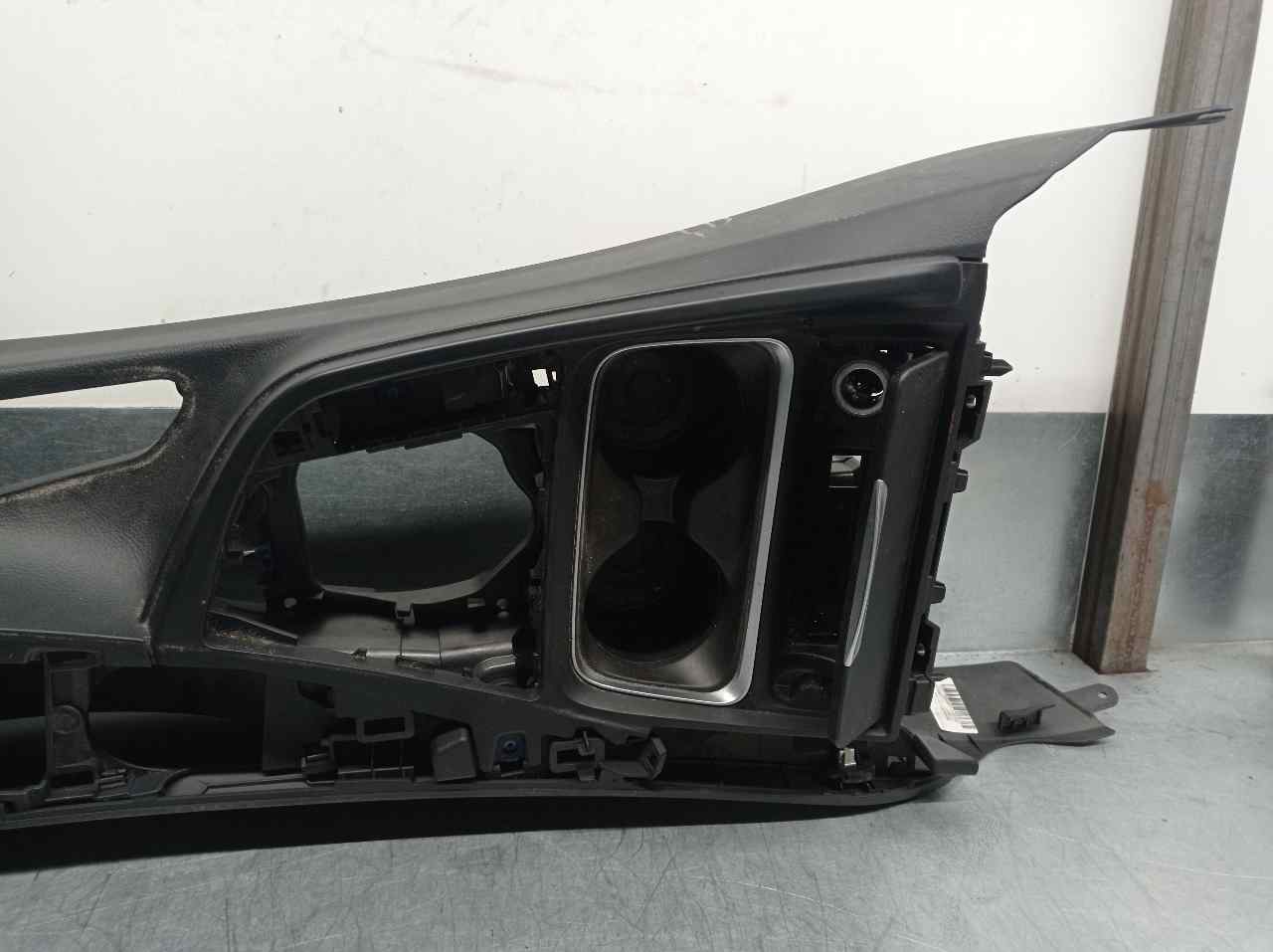 BMW 3 Series F30/F31 (2011-2020) Подлокотник 9235467 24134611