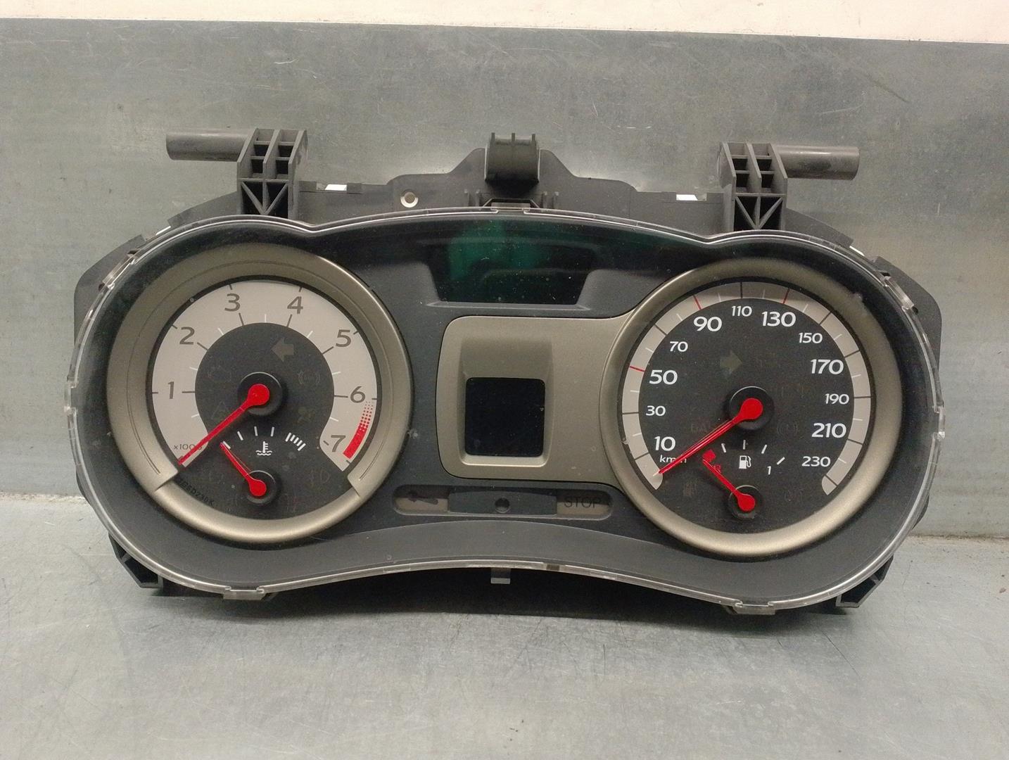 RENAULT Clio 3 generation (2005-2012) Instrumentu panelis/spidometrs 8200628781, VISTEON 24213135