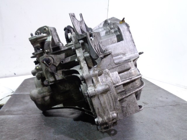 RENAULT Megane 2 generation (2002-2012) Girkasse ND0008, A018525, 7701717853 19786452