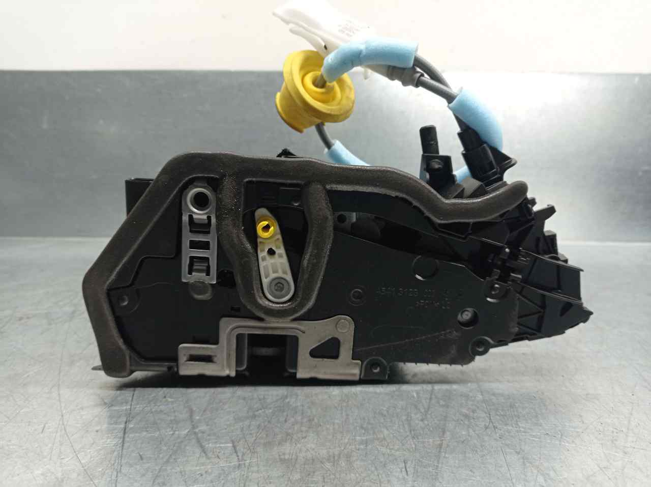 BMW 3 Series F30/F31 (2011-2020) Front Left Door Lock 7445041,5PINES,4PUERTAS 24135780