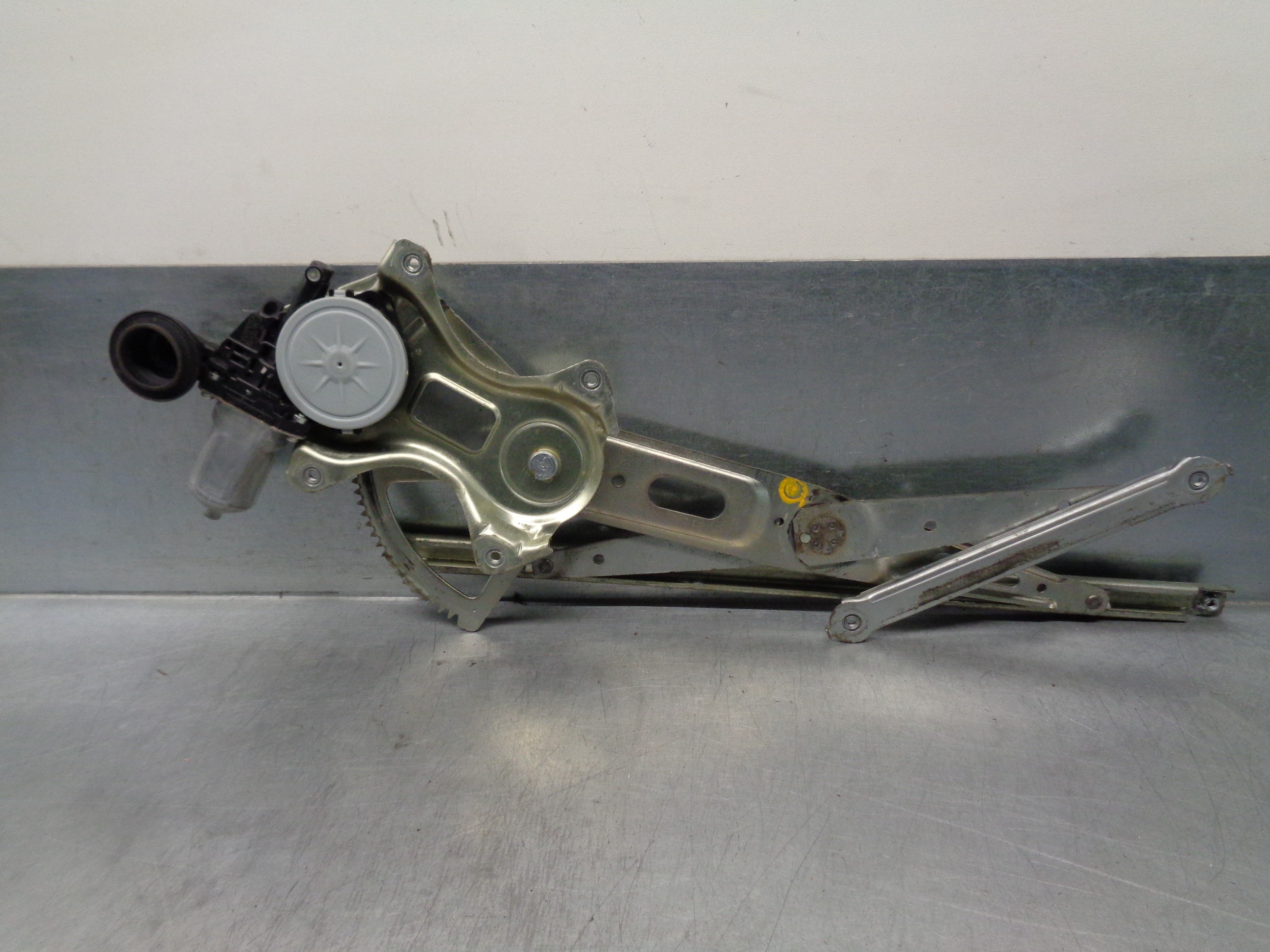 LEXUS IS XE20 (2005-2013) Front Left Door Window Regulator 6PINES,4PUERTAS,6980230260+ 19770880