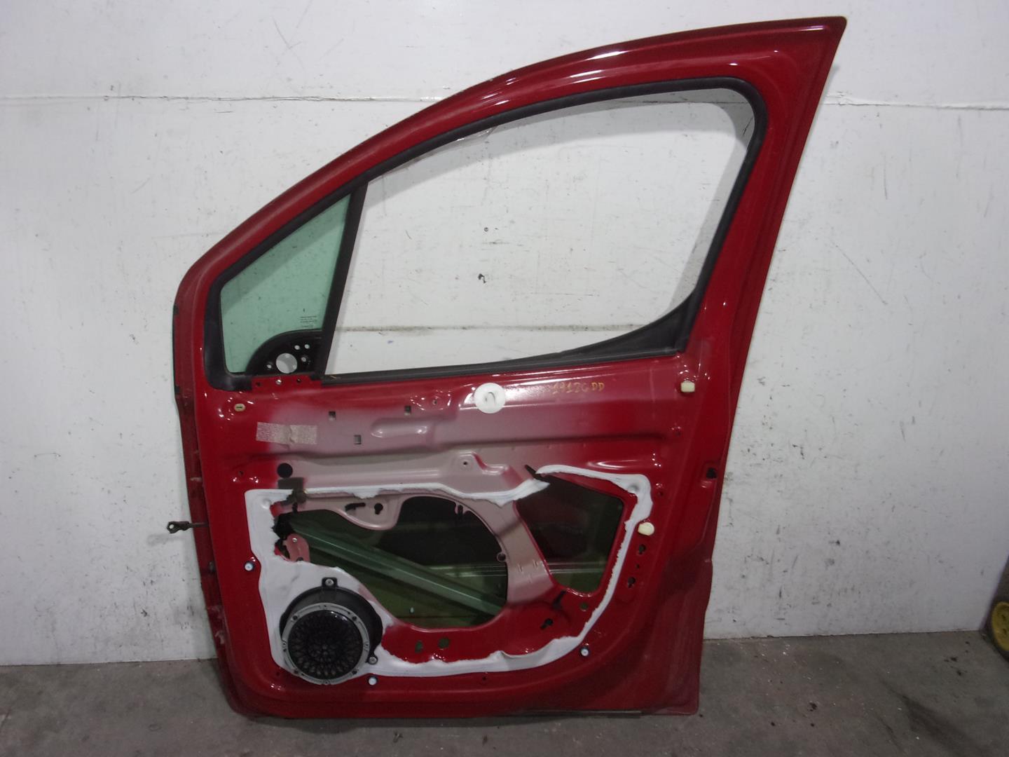 PEUGEOT Partner 2 generation (2008-2023) Front Right Door 9004Z6, ROJA, 5PUERTAS 24174009