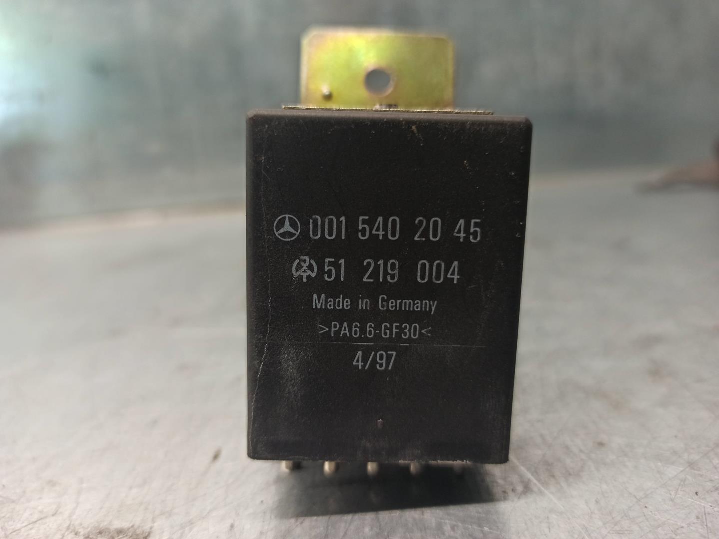 VOLVO V-Class W638, W639 (1996-2003) Relays 0015402045 19769307