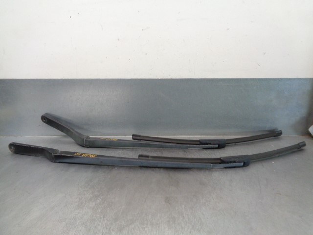 BMW X5 E53 (1999-2006) Front Wiper Arms 61617075612, 61617132216 19924399
