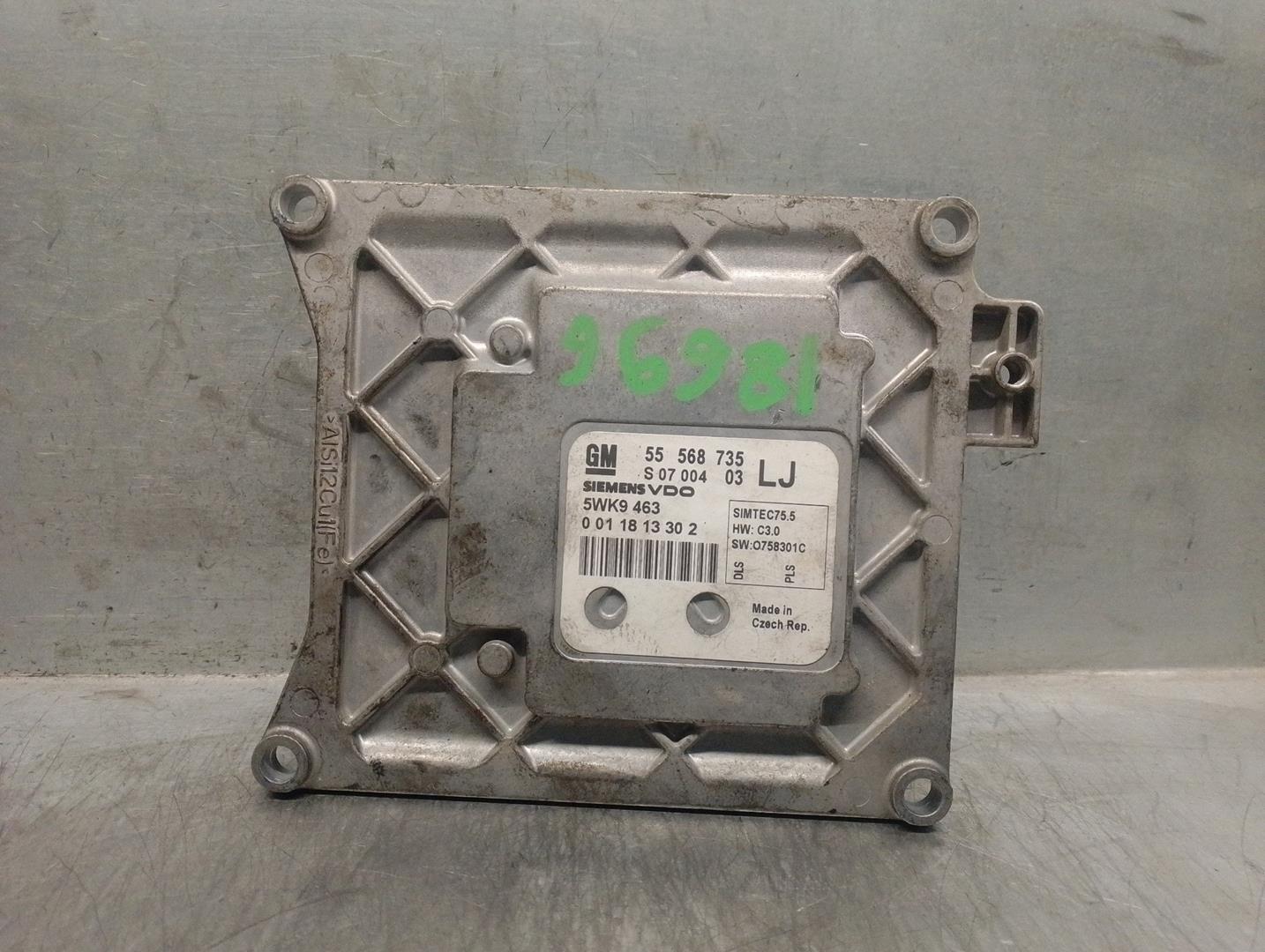 OPEL Astra J (2009-2020) Engine Control Unit ECU 55568735, 5WK9463, SIEMENS 24204103