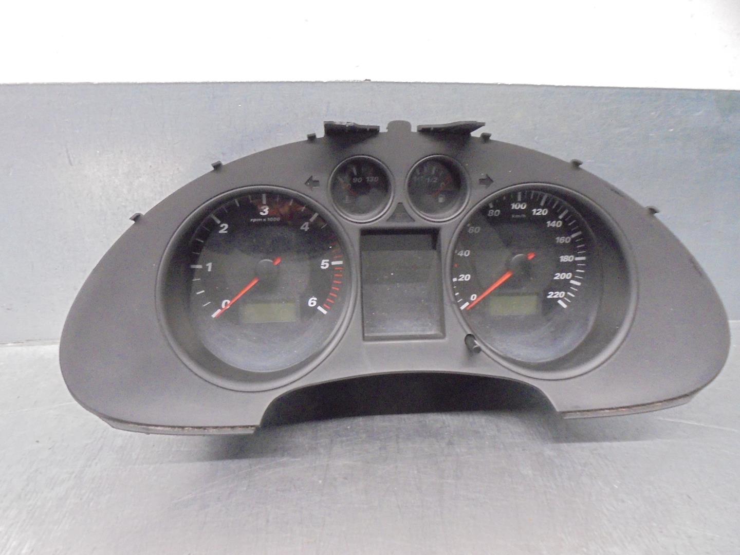 SEAT Cordoba 2 generation (1999-2009) Spidometras (Prietaisų skydelis) 6L0920801A, 110080104010A, VDO 22740795
