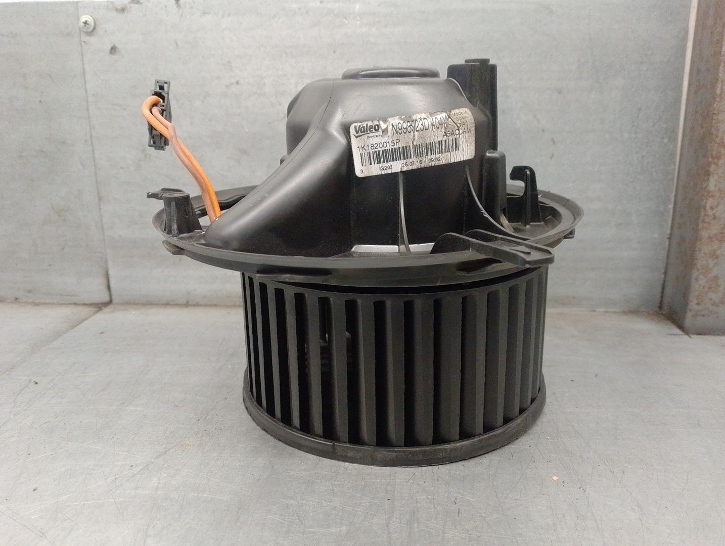 AUDI Q3 (8U) Нагревательный вентиляторный моторчик салона 1K1820015P, N998923D, VALEO 23966910