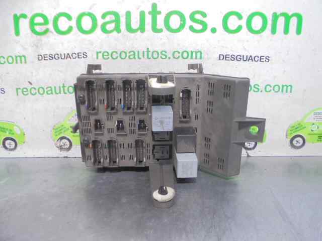 RENAULT Laguna 1 generation (1993-2001) Fuse Box 7700821586, 7700433669 19644607