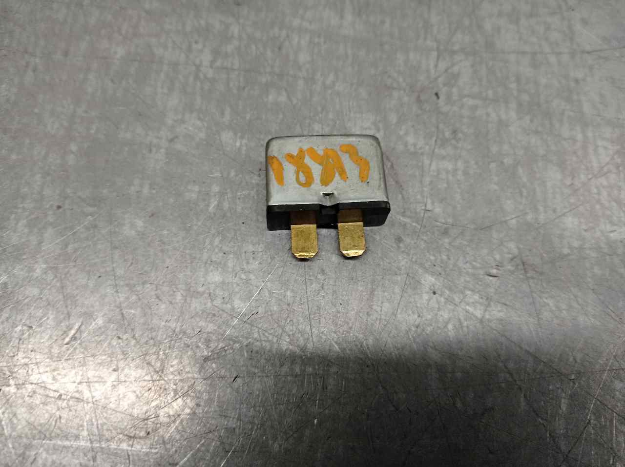 AUDI A3 8L (1996-2003) Relays 443937105A 21258135