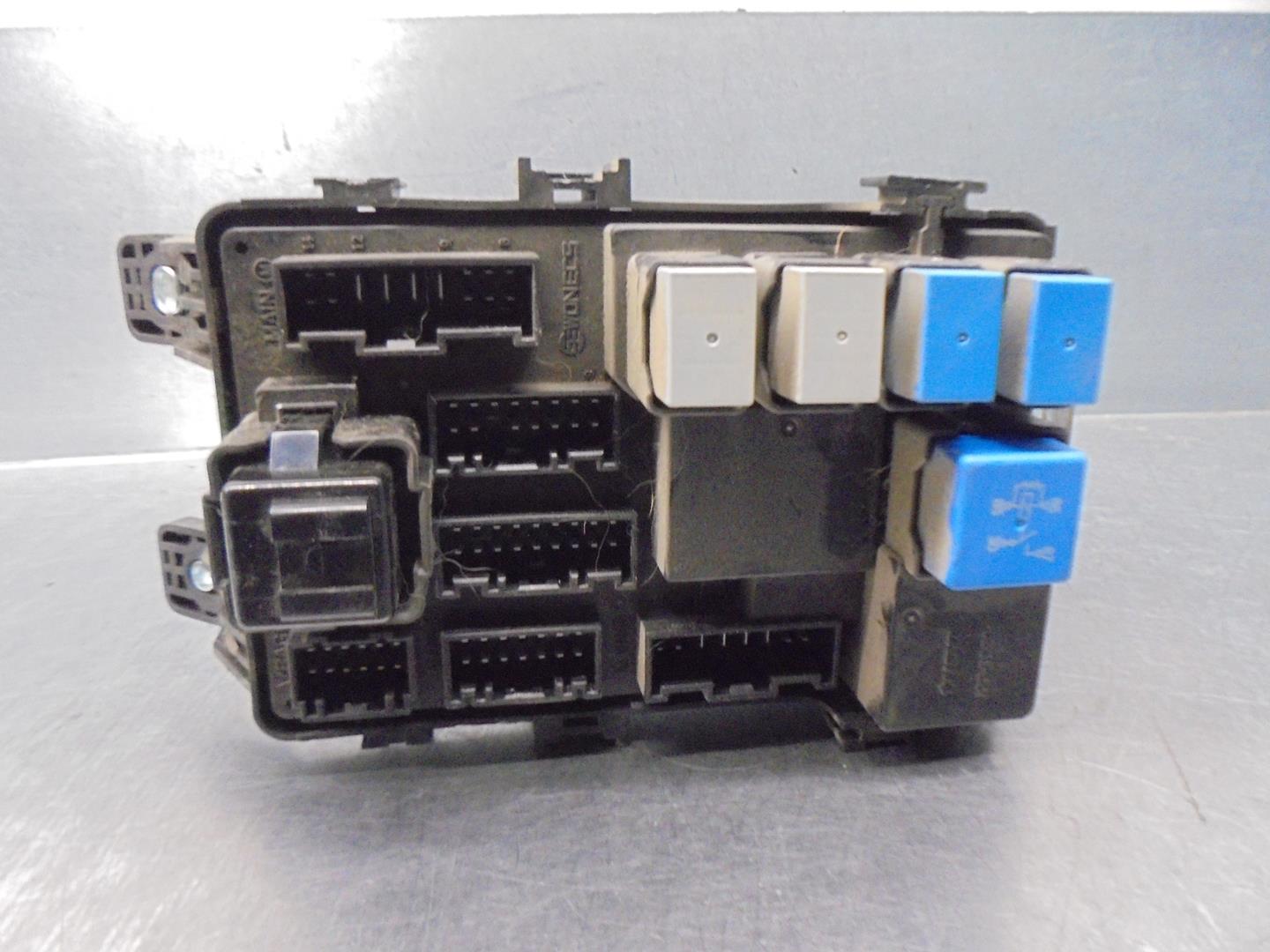 HYUNDAI Accent MC (2006-2011) Fuse Box 919501G010 21733076