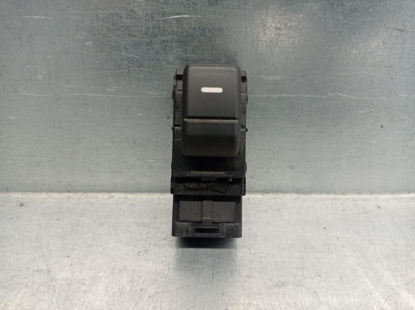 LAND ROVER Discovery 4 generation (2009-2016) Rear Right Door Window Control Switch YUD501070PVJ 19818845