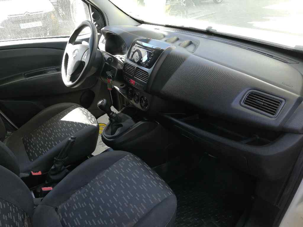 OPEL Combo D (2011-2020) Охлаждающий радиатор +164210100 19727429