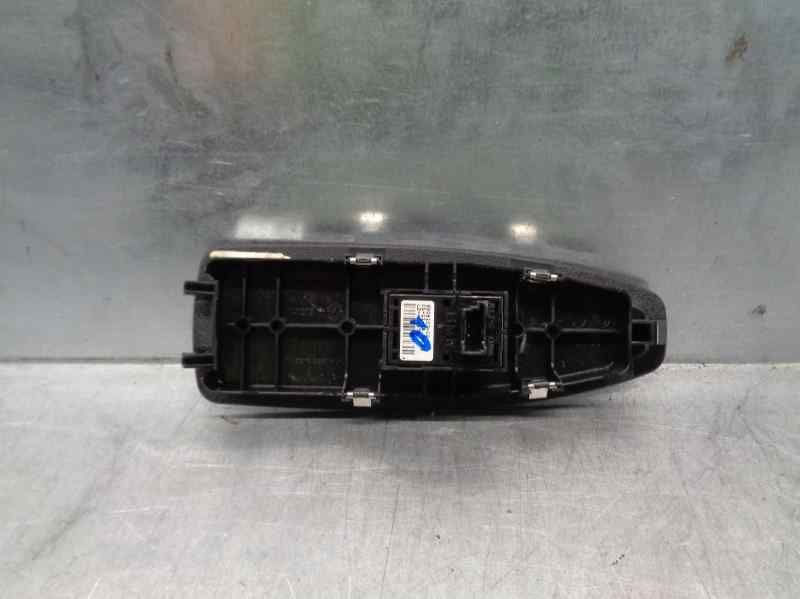 BMW 3 Series Gran Turismo F34 (2013-2017) Кнопка стеклоподъемника передней правой двери 61319208107, 9208107 19743581