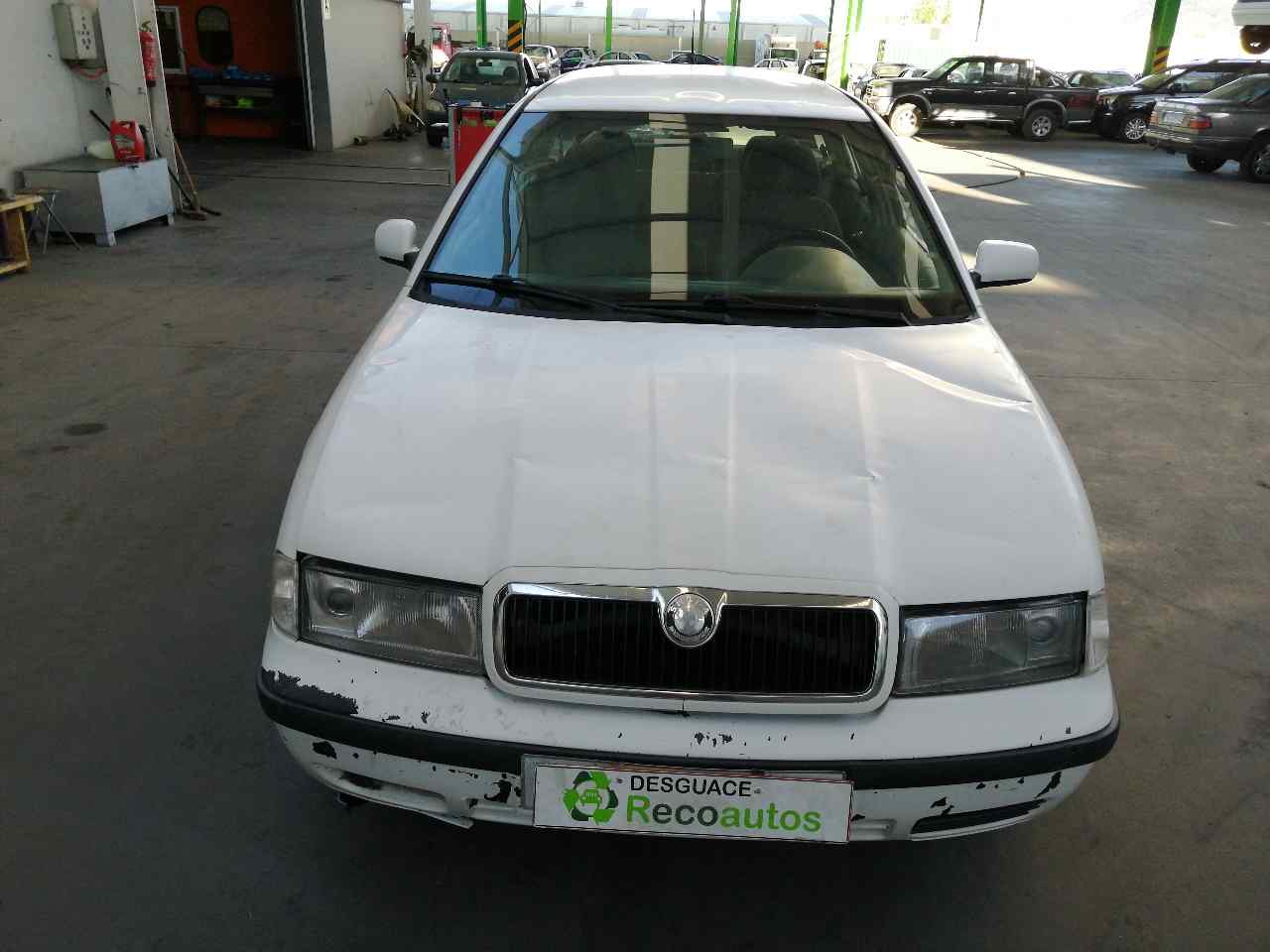 TOYOTA Octavia 1 generation (1996-2010) Galinių dešinių durų stiklo pakelėjo varikliukas 18PINES,5PUERTAS,0130821732+ 19836247