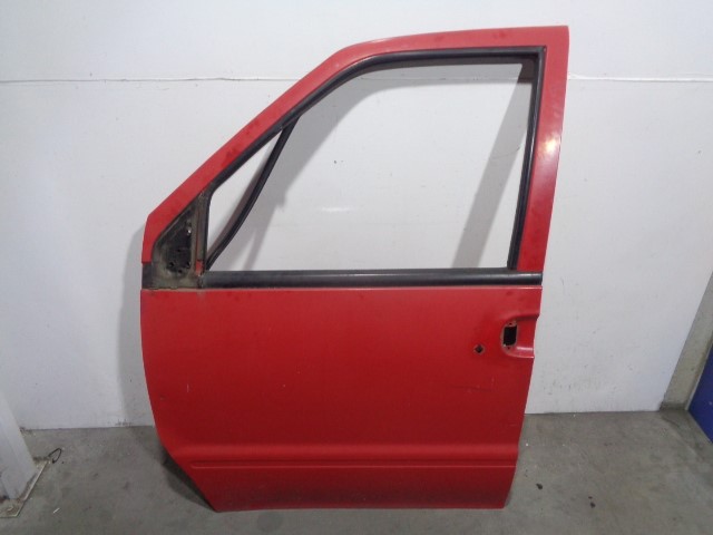 NISSAN Serena 1 generation (1991-2002) Front Left Door 801017C932, ROJA, 5PUERTAS 19863104