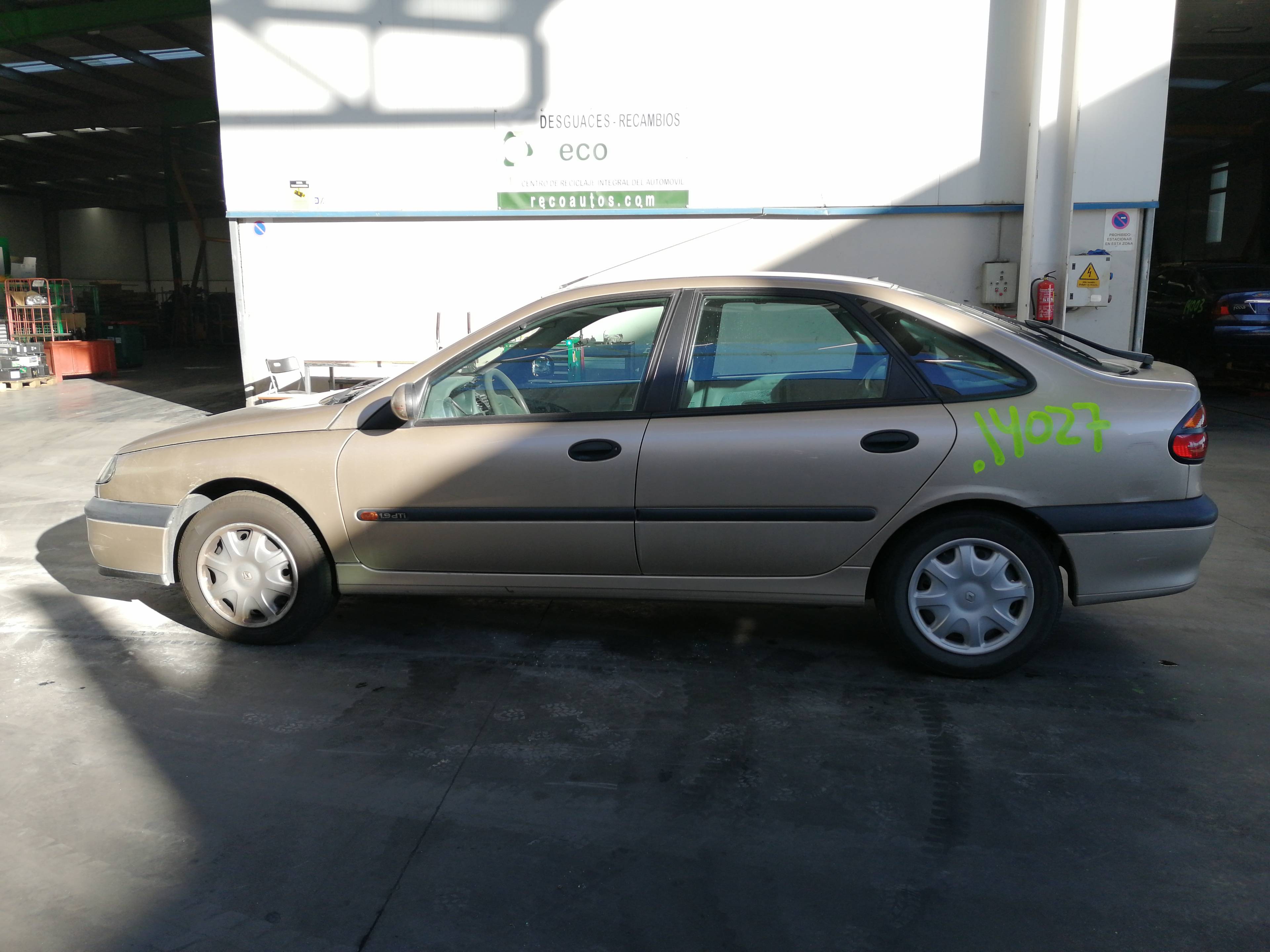 VAUXHALL Laguna 1 generation (1993-2001) Левая задняя внутренняя ручка открытия 7700821371, 5PUERTAS, 7700823286+ 19767639