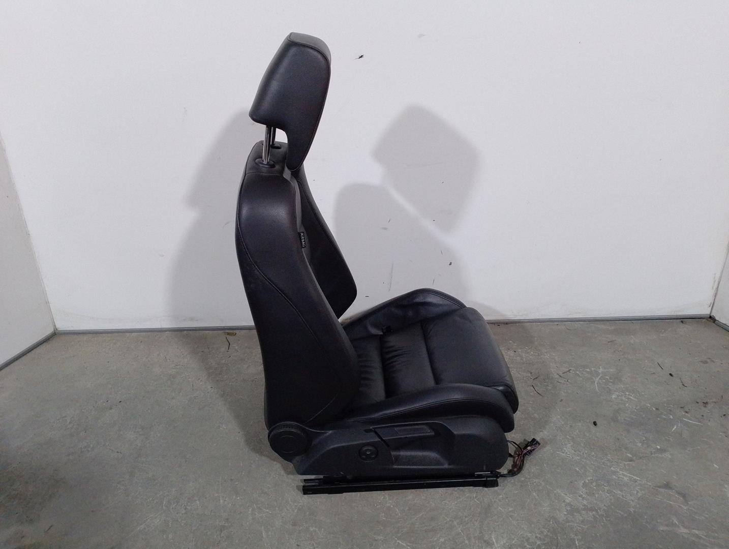 VOLKSWAGEN Golf 6 generation (2008-2015) Front Right Seat 5K3061601A,CUERONEGRO,5PUERTAS 24210551