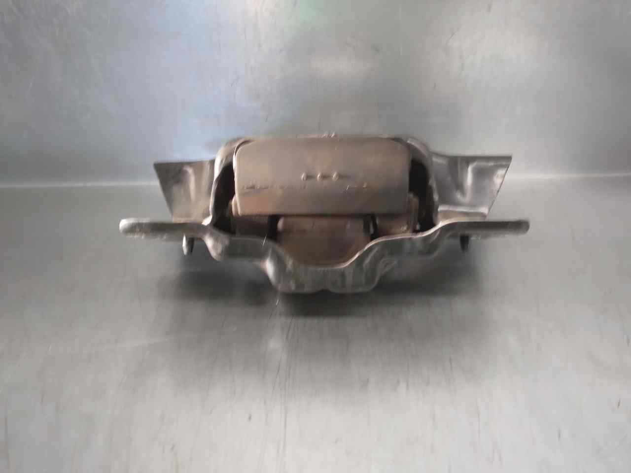 SEAT Leon 3 generation (2012-2020) Left Side Engine Mount 5Q0199555R+ 19832241