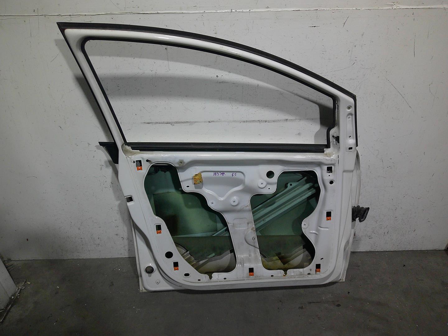 SEAT Toledo 3 generation (2004-2010) Предна лява врата 5P0831055A, BLANCA, 5PUERTAS 21107627