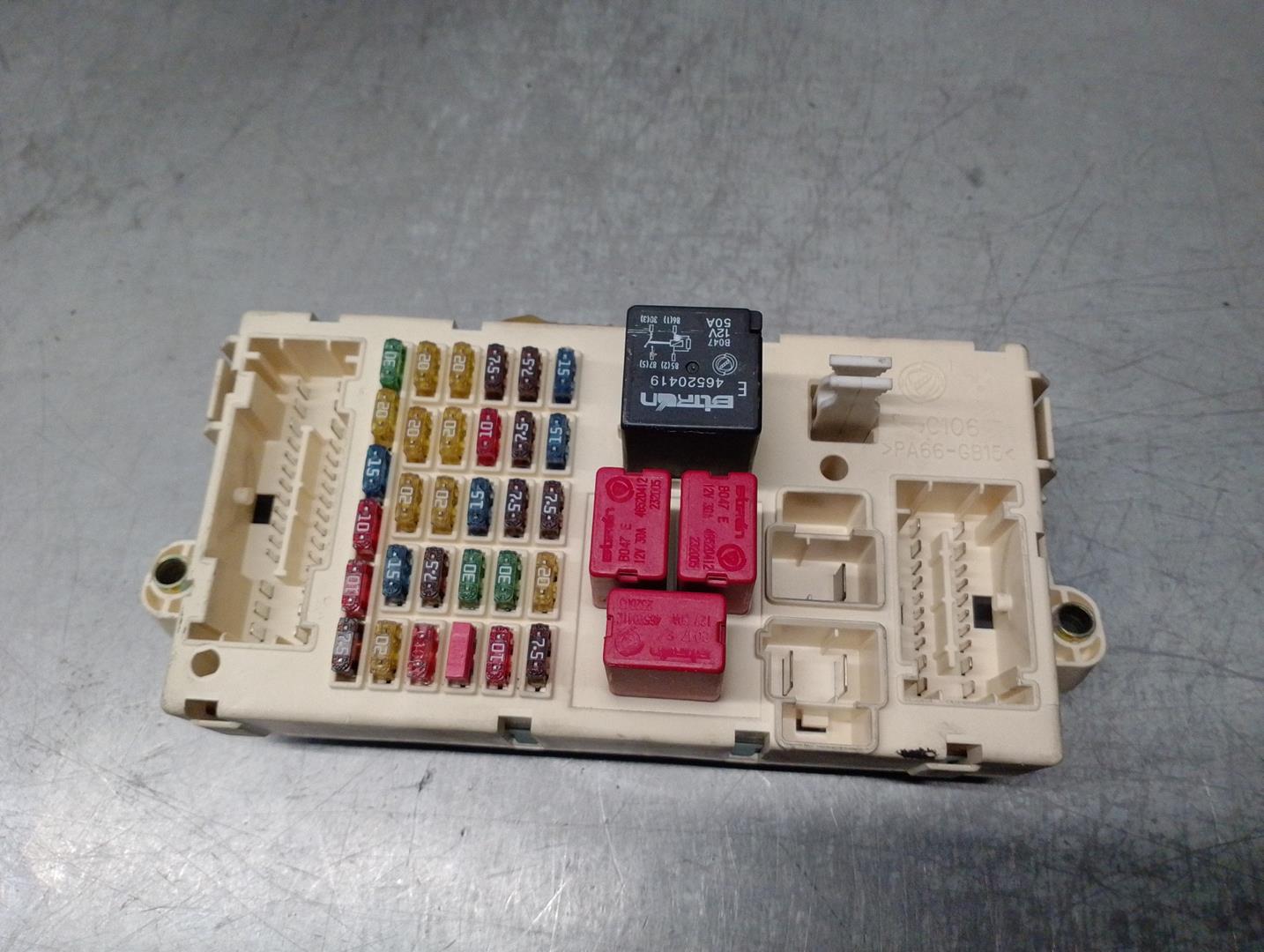 FIAT Stilo 1 generation (2001-2010) Fuse Box 51715858 24196923