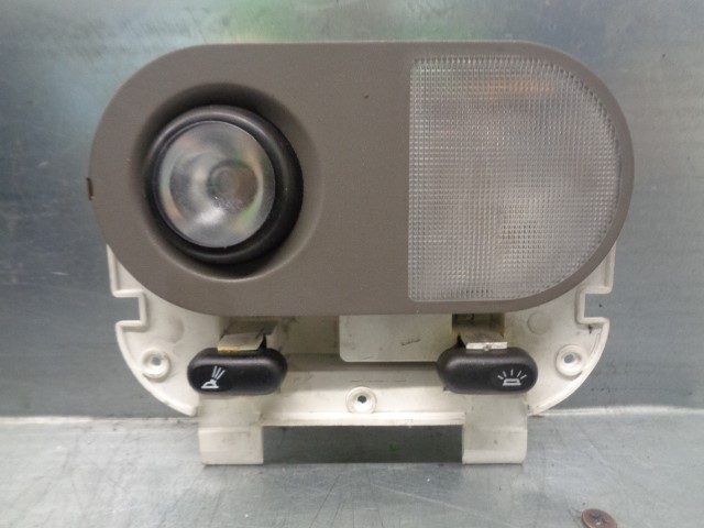Luz interior M9TB8 8200784512 de Renault Master iii furgón (fv) 2015-0 125 CV con 1 km