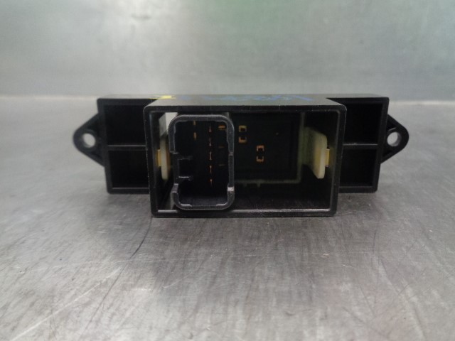 MITSUBISHI ASX 1 generation (2010-2020) Rear Right Door Window Control Switch MR587944 19819508