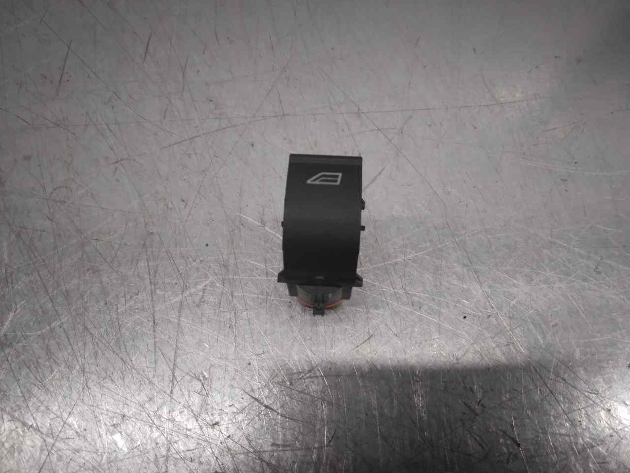 FORD Tourneo Courier 1 generation (2014-2024) Front Right Door Window Switch 19815546