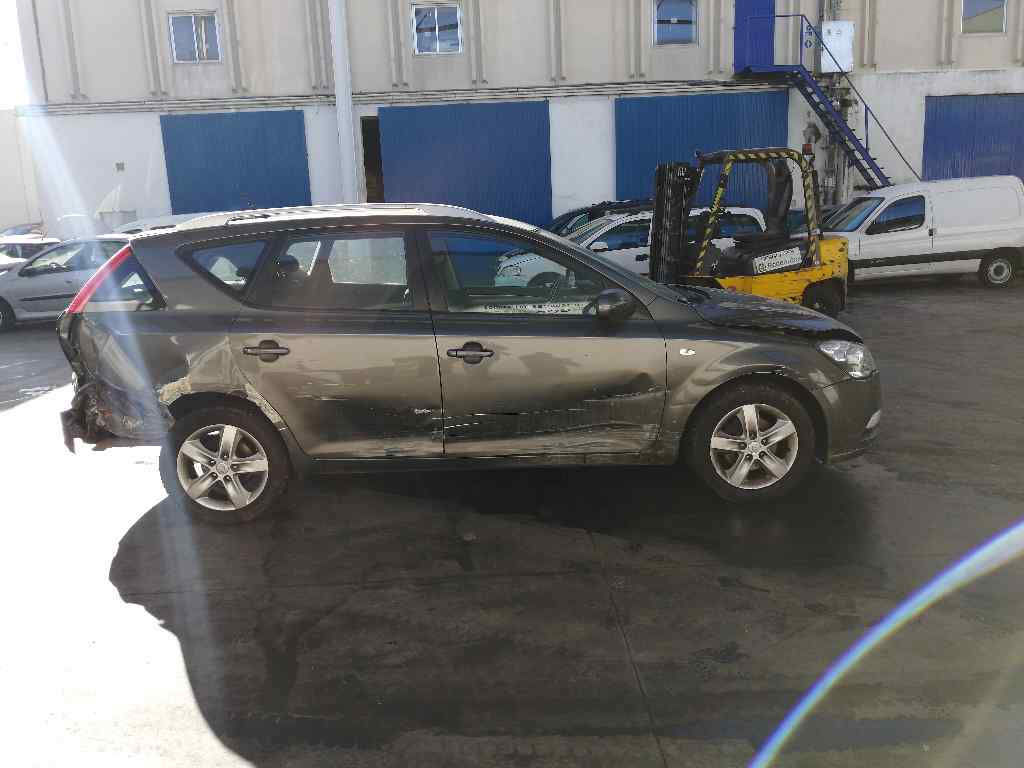 KIA Cee'd 1 generation (2007-2012) Verrouillage du capot TIRADOR,TIRADOR,TIRADOR+ 19722860