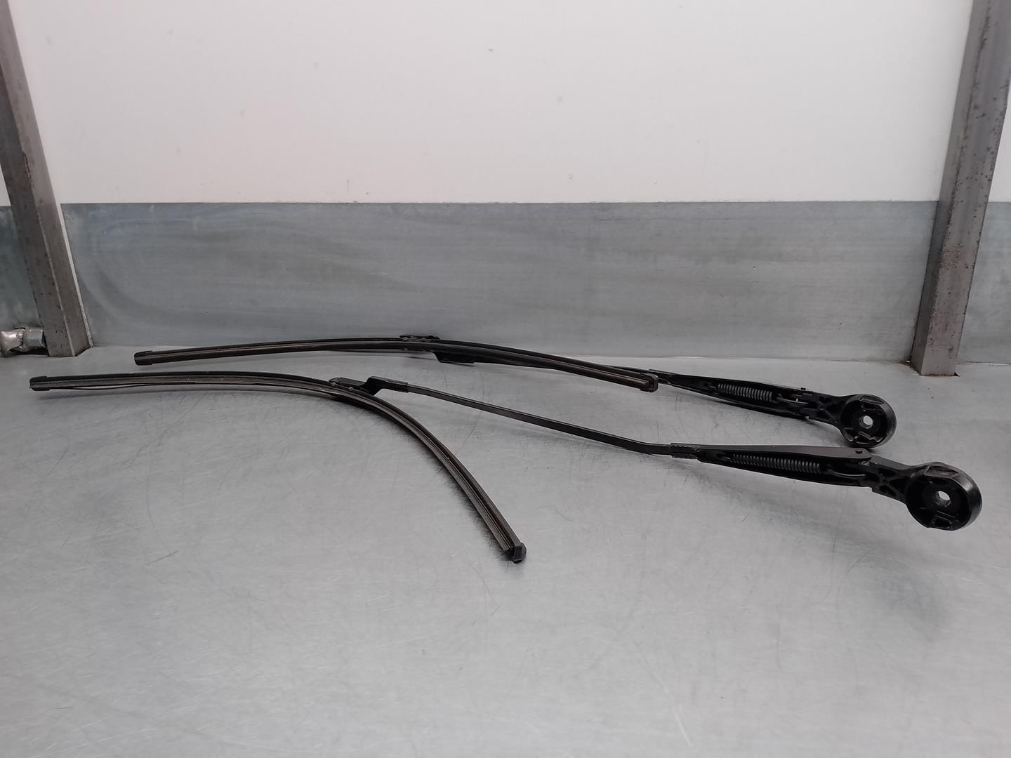CITROËN C4 Picasso 2 generation (2013-2018) Front Wiper Arms 9676370680, 9676371180 21732740