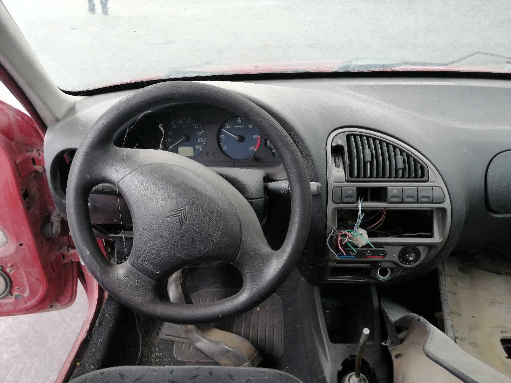 FORD Saxo 2 generation (1996-2004) Lukturu vadības slēdzis 19728057