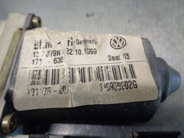 SEAT Leon 1 generation (1999-2005) Front Right Door Window Control Motor 1J0959802G, 29PINES, 5PUERTAS 19845602