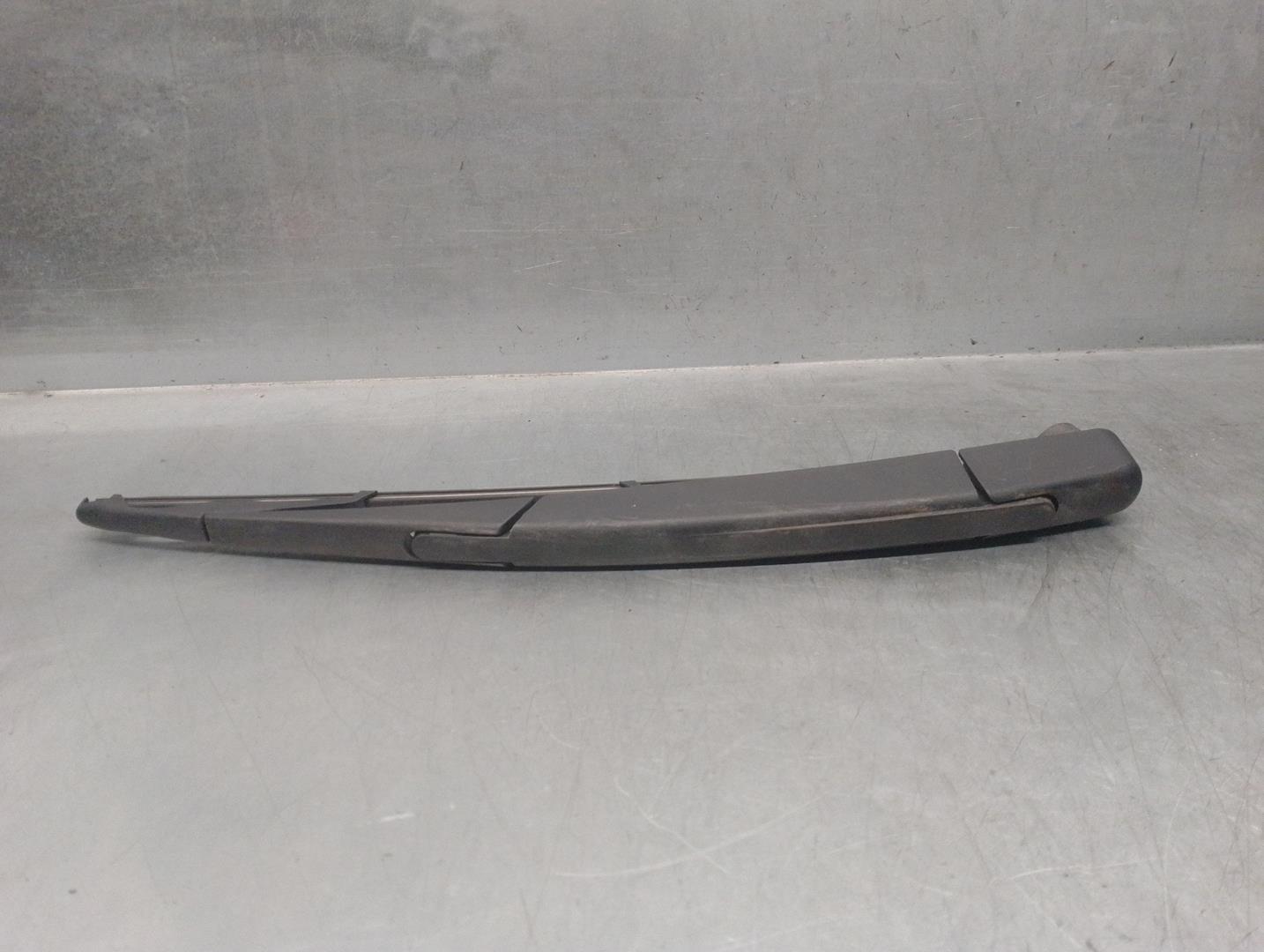 HYUNDAI i20 IB (2 generation) (2014-2020) Tailgate Window Wiper Arm 98810C8000 24183276