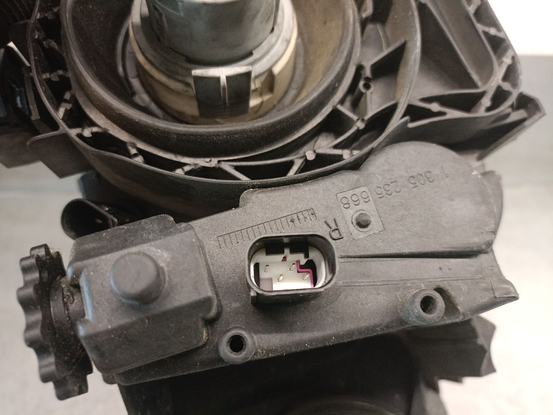 Faro derecho N42B18A 63126901970 de Bmw 3 compact (e46) 2001-2005 115 CV - pieza usada