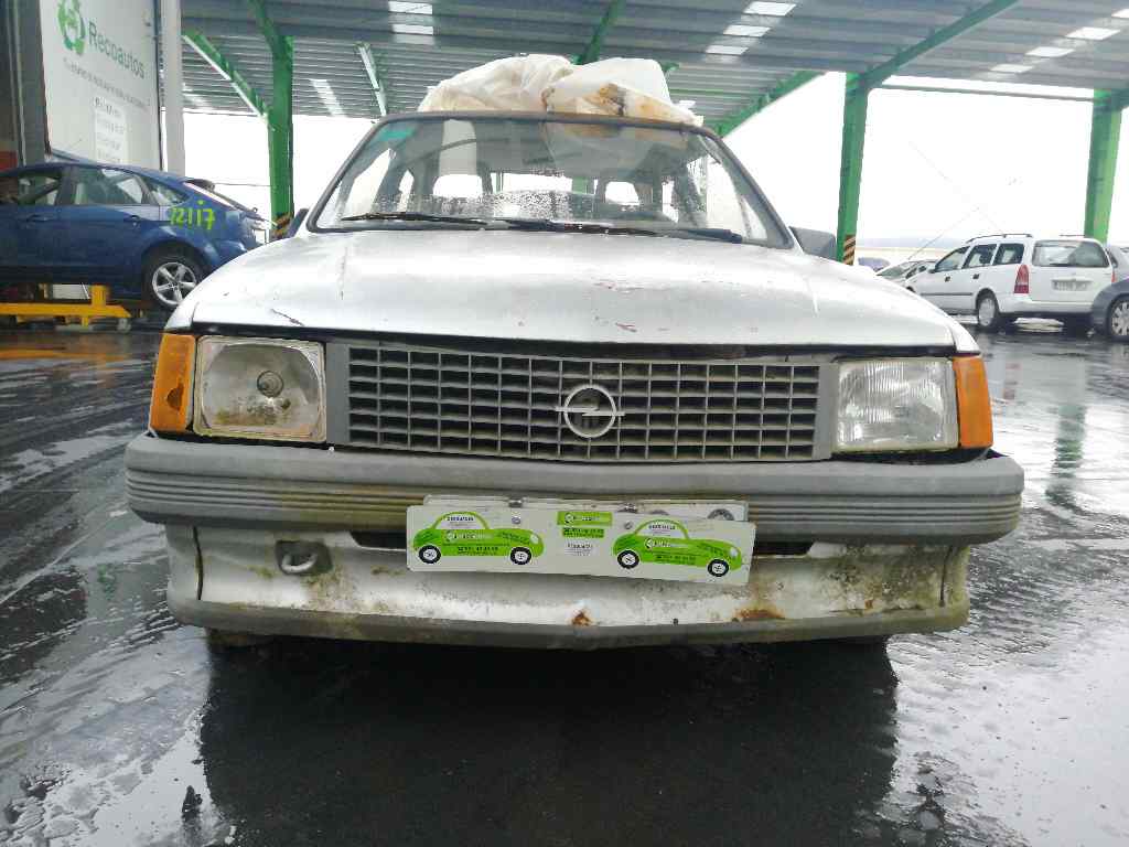 OPEL Corsa A (1982-1993) Vasemman etuoven lukko 3PUERTAS, 90120862+ 19714025