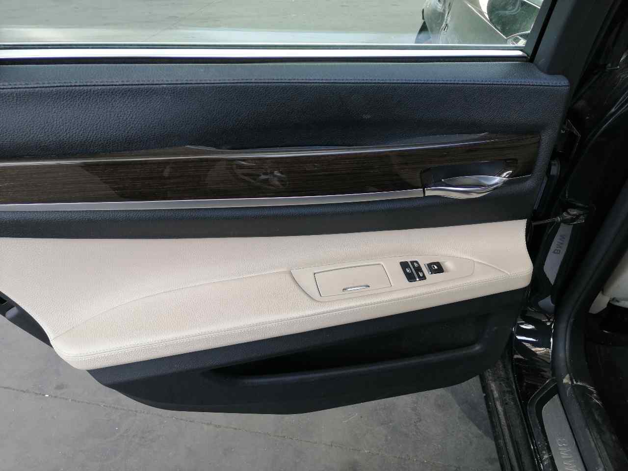 BMW 7 Series F01/F02 (2008-2015) Rear Right Door Window Control Switch 9204862 19909074