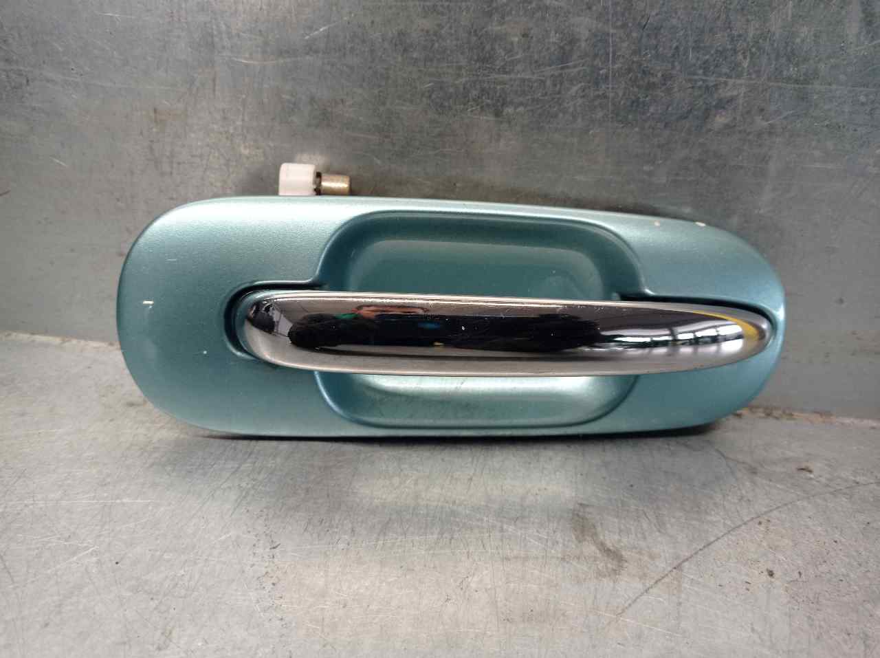 DAIHATSU 45 1 generation (1999-2005) Rear right door outer handle 4PUERTAS,4PUERTAS+ 19794383