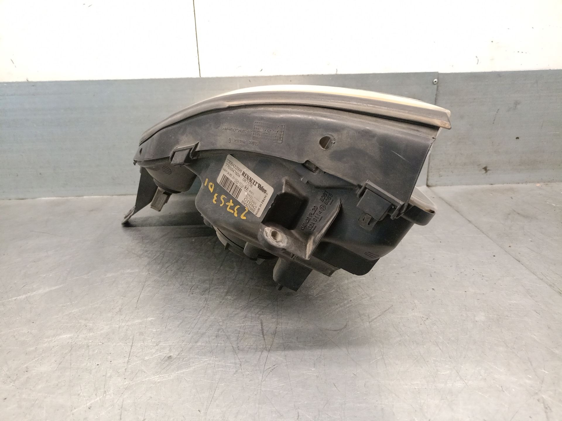 Faro izquierdo F9QQ7 7700432098 de Renault Scénic i monospace (ja0/1_, fa0_) 1999-2003 80 CV - pieza usada