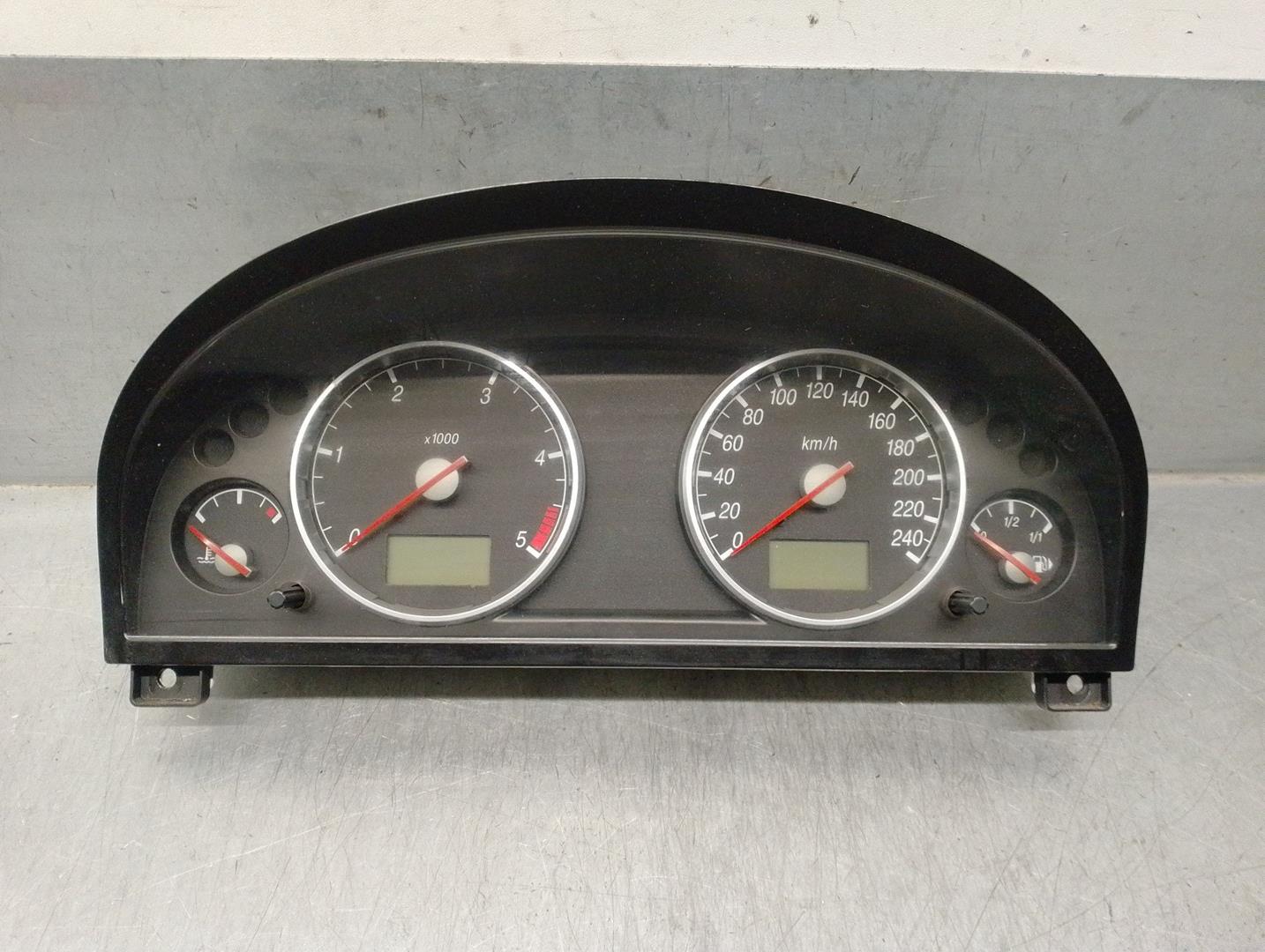 FORD Mondeo 3 generation (2000-2007) Speedometer 1S7F10849GE, VIESTON 24175614