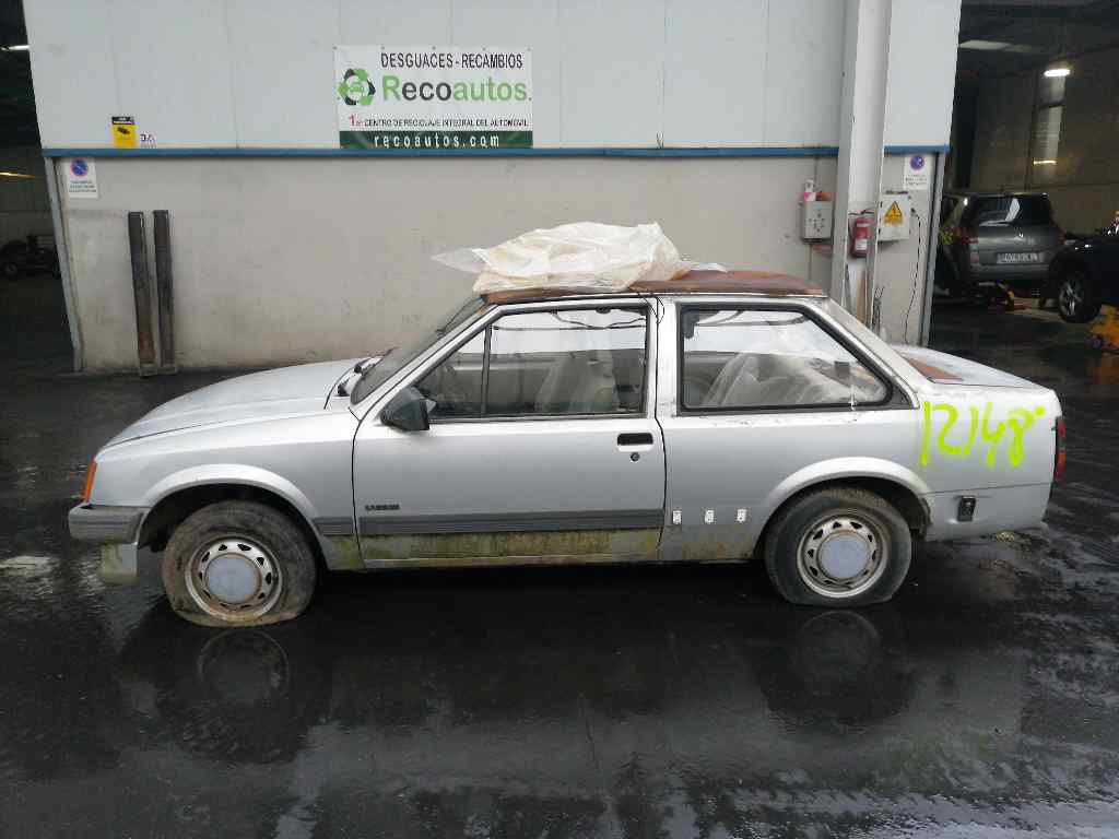 OPEL Corsa A (1982-1993) Vasemman etuoven lukko 3PUERTAS, 90120862+ 19714025